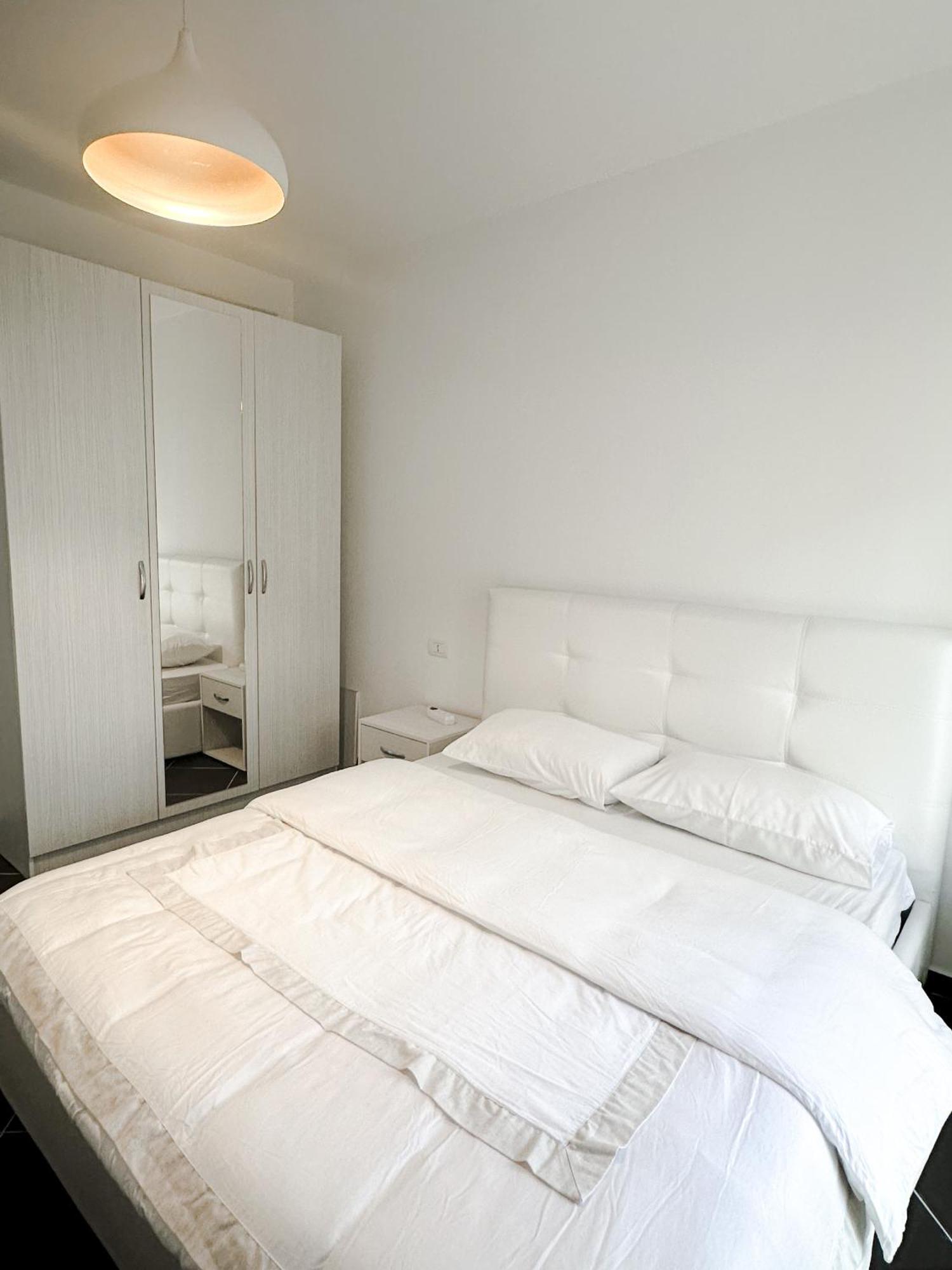 Sea View Apartments Драч Екстериор снимка